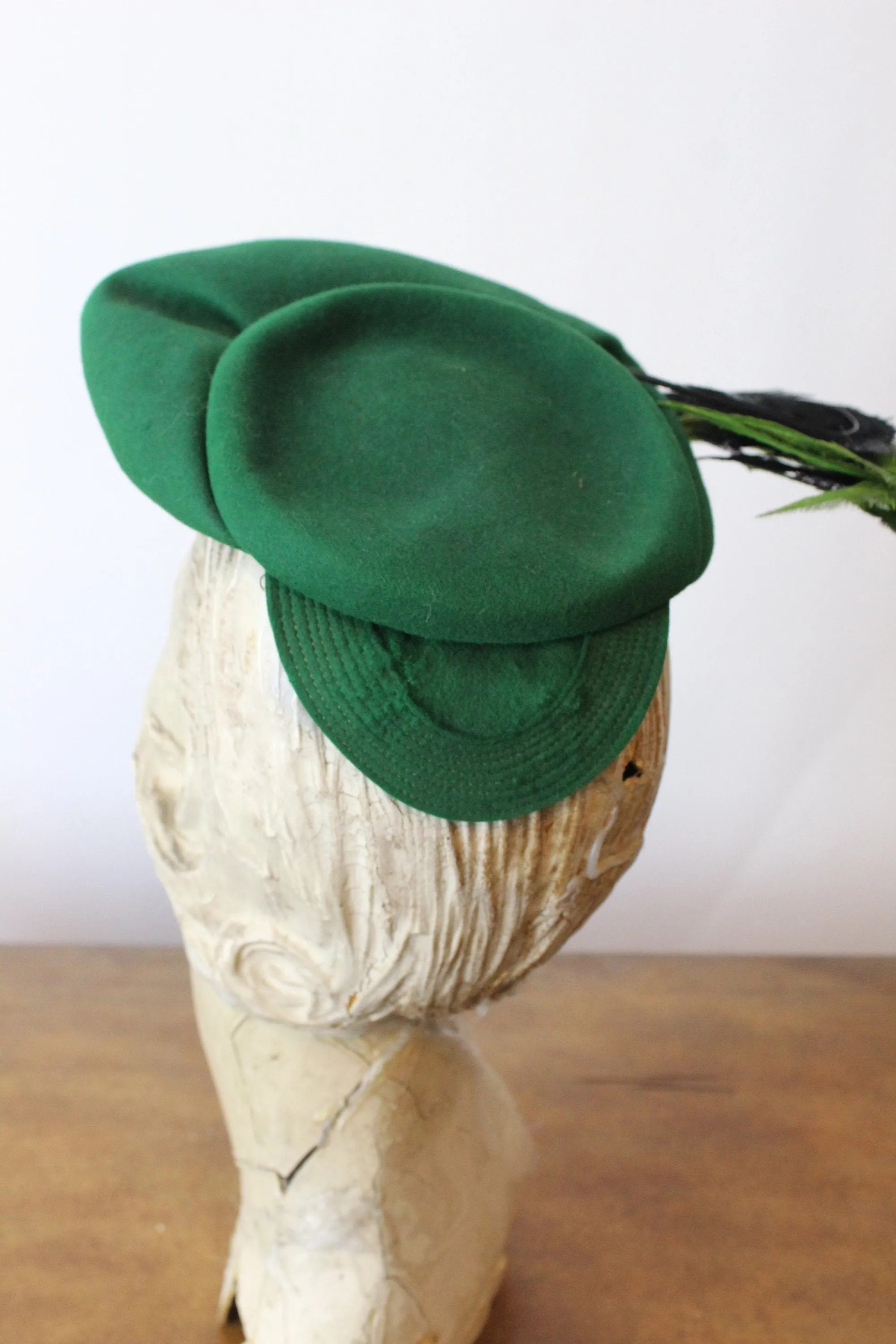 1940s CARSON PIRIE SCOTT green tilt hat bumper  | new fall