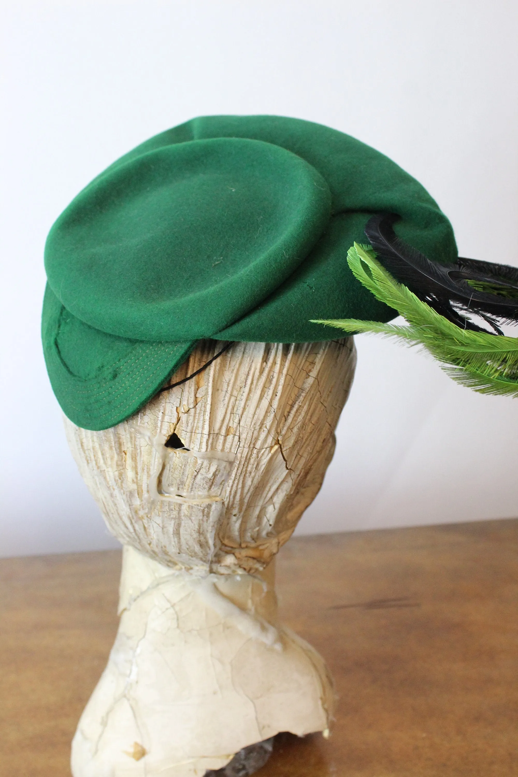 1940s CARSON PIRIE SCOTT green tilt hat bumper  | new fall