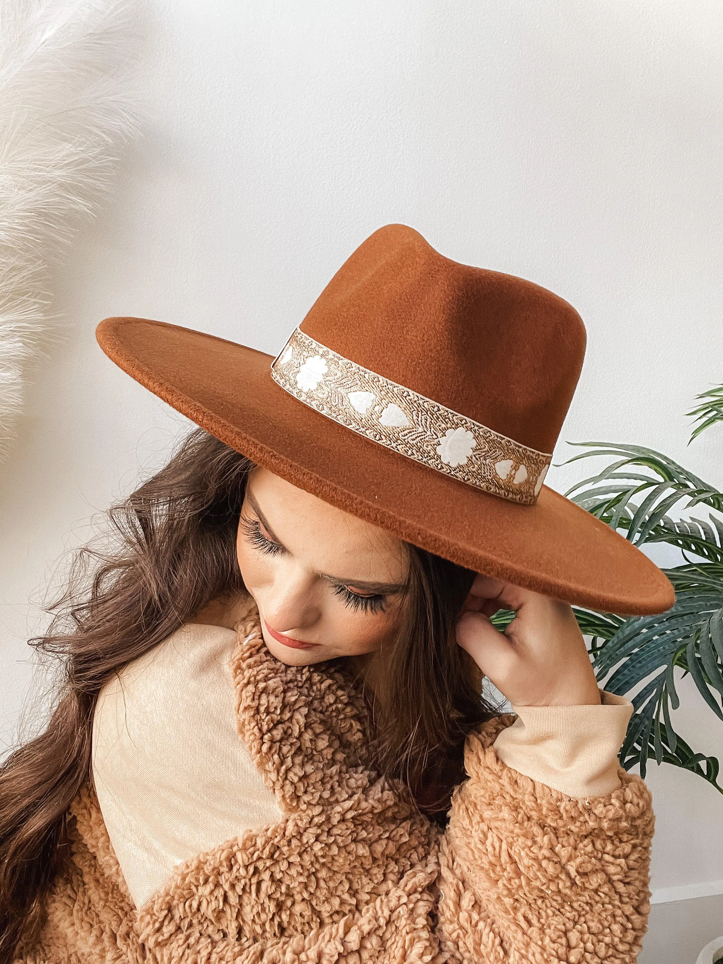 Aurabella Felt Wide Brim Rancher (Rust)