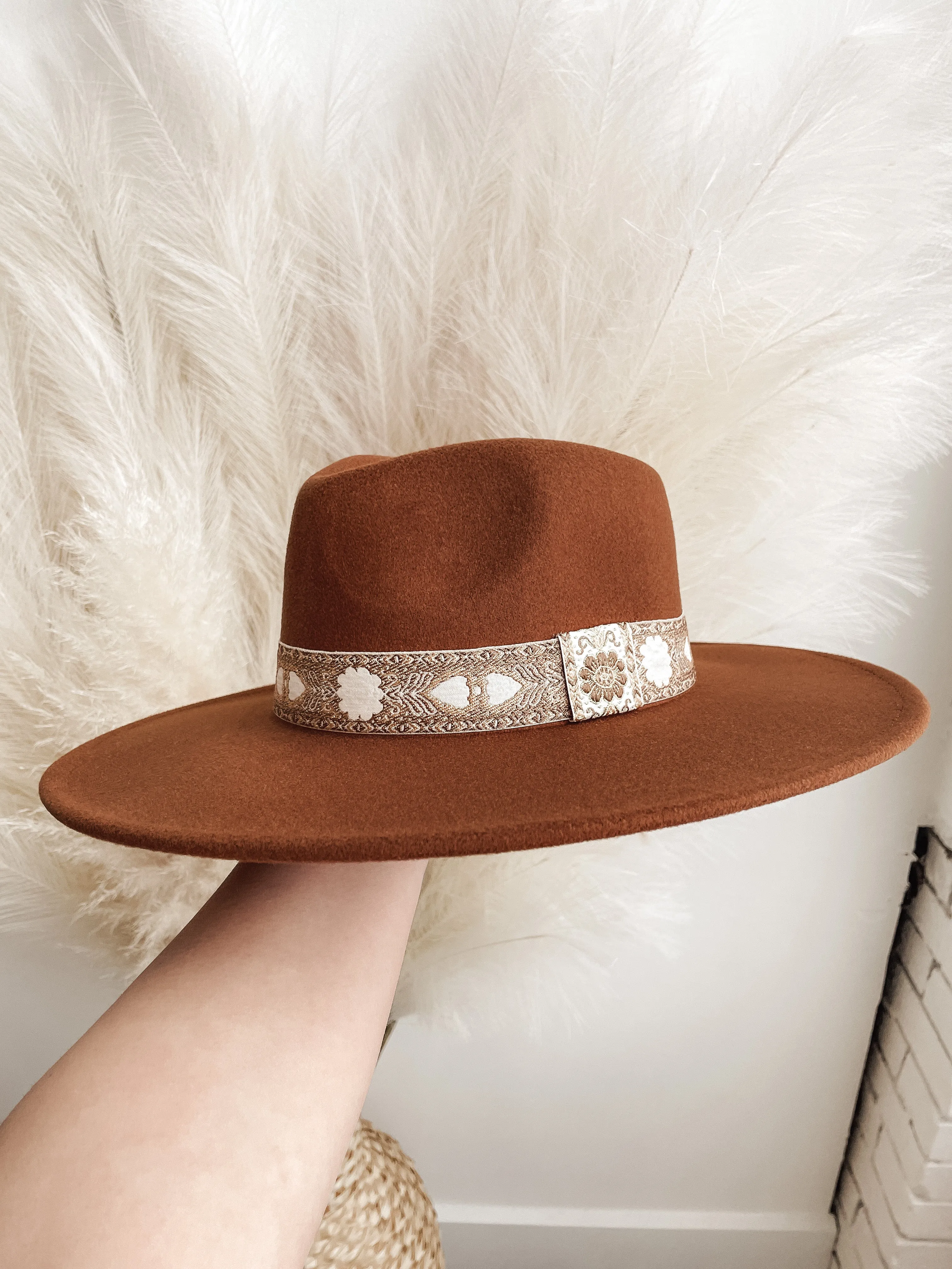 Aurabella Felt Wide Brim Rancher (Rust)