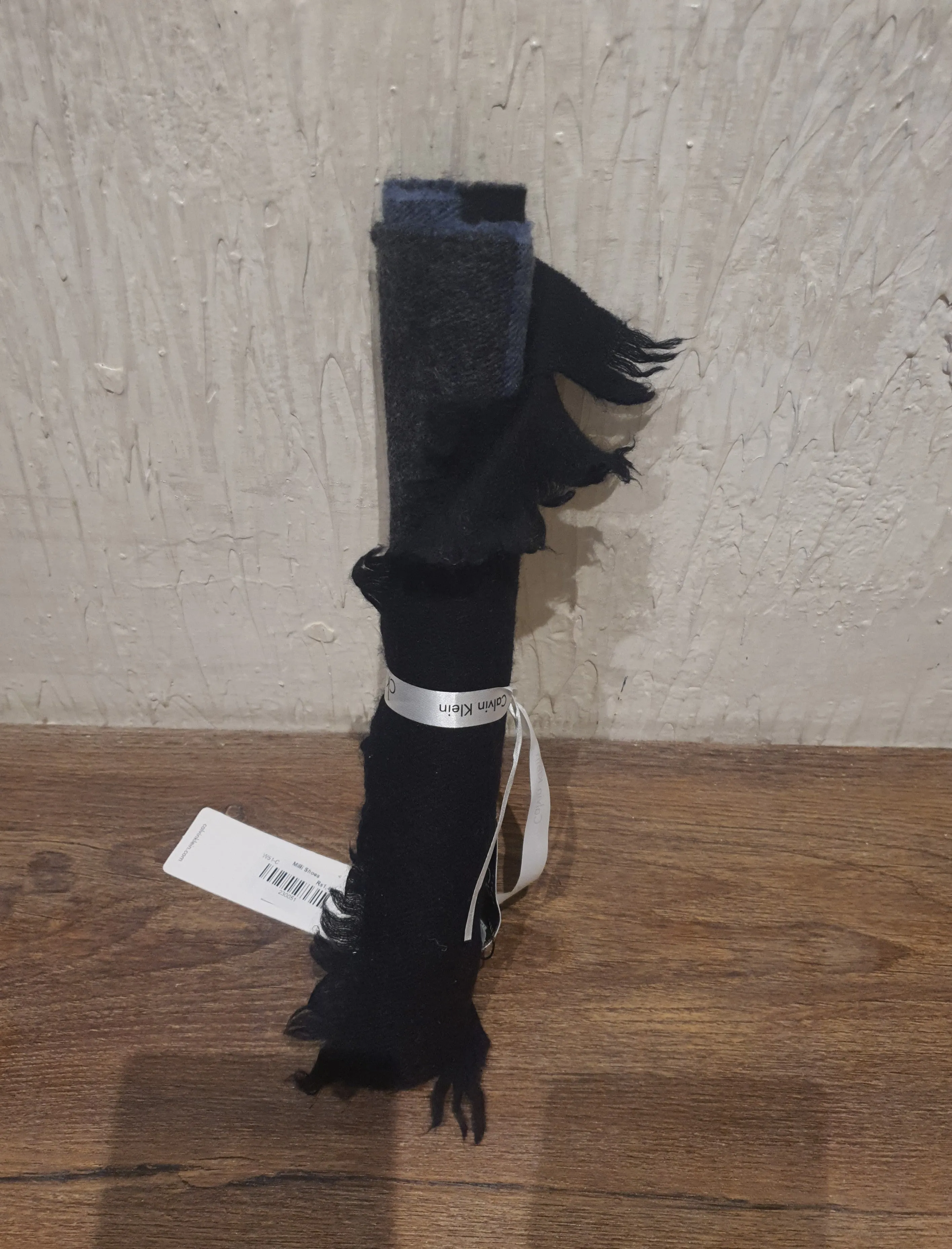 Black | Soft & Cozy Woolen Scarf