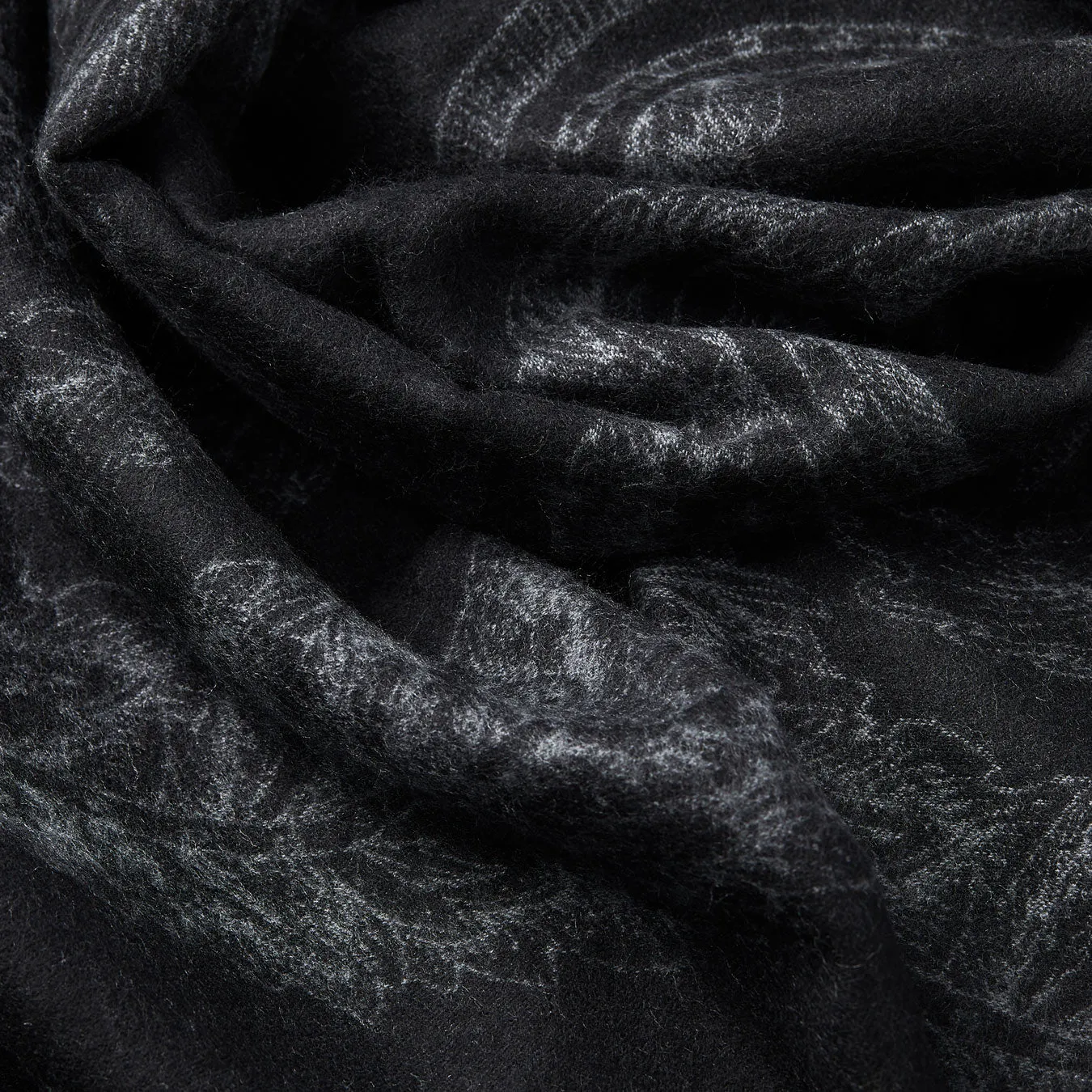 Cashmere Scarf with Floral Motif in Black and Grey