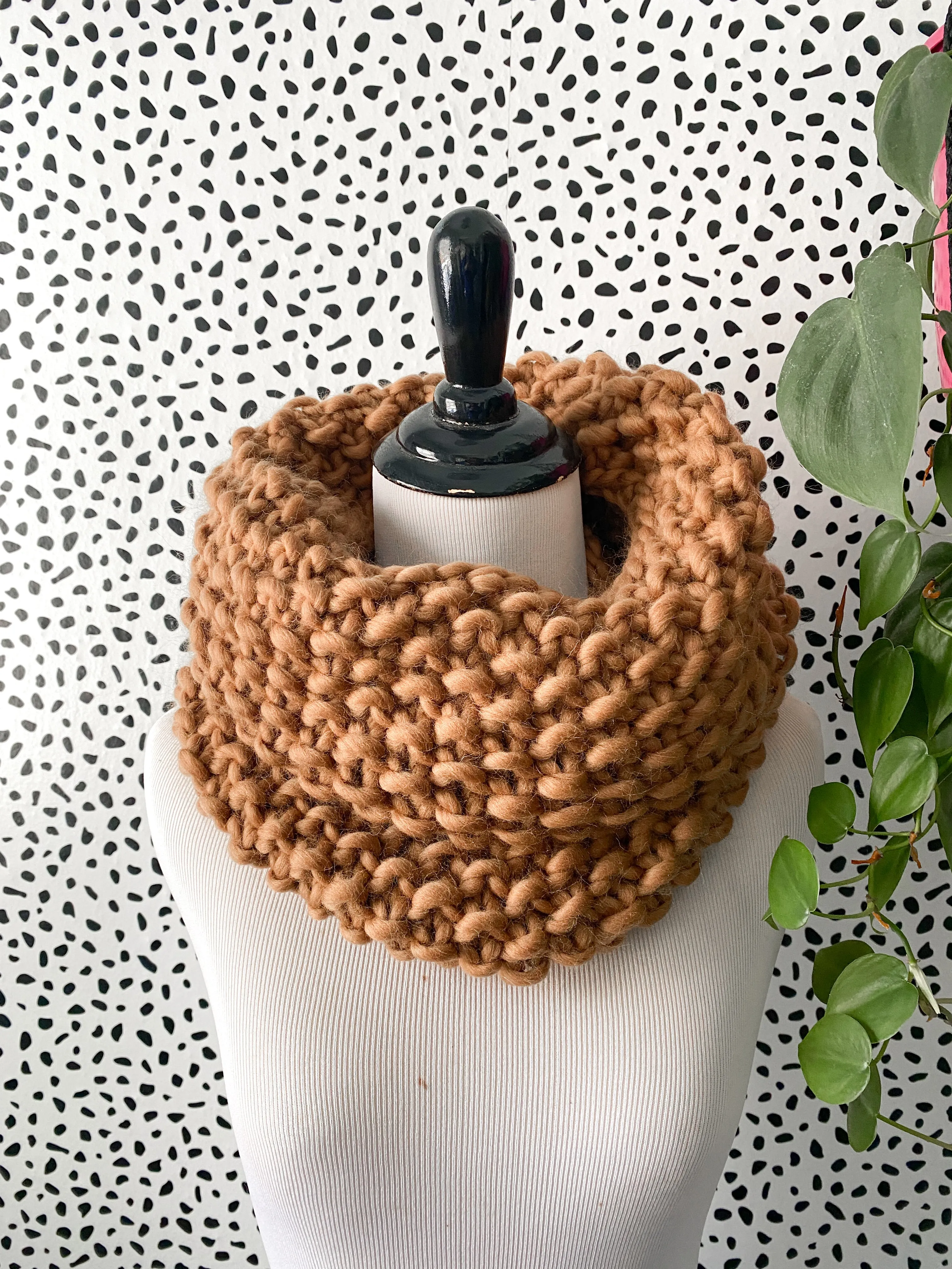 Merino Bubble Fluff Cowl in Caramel