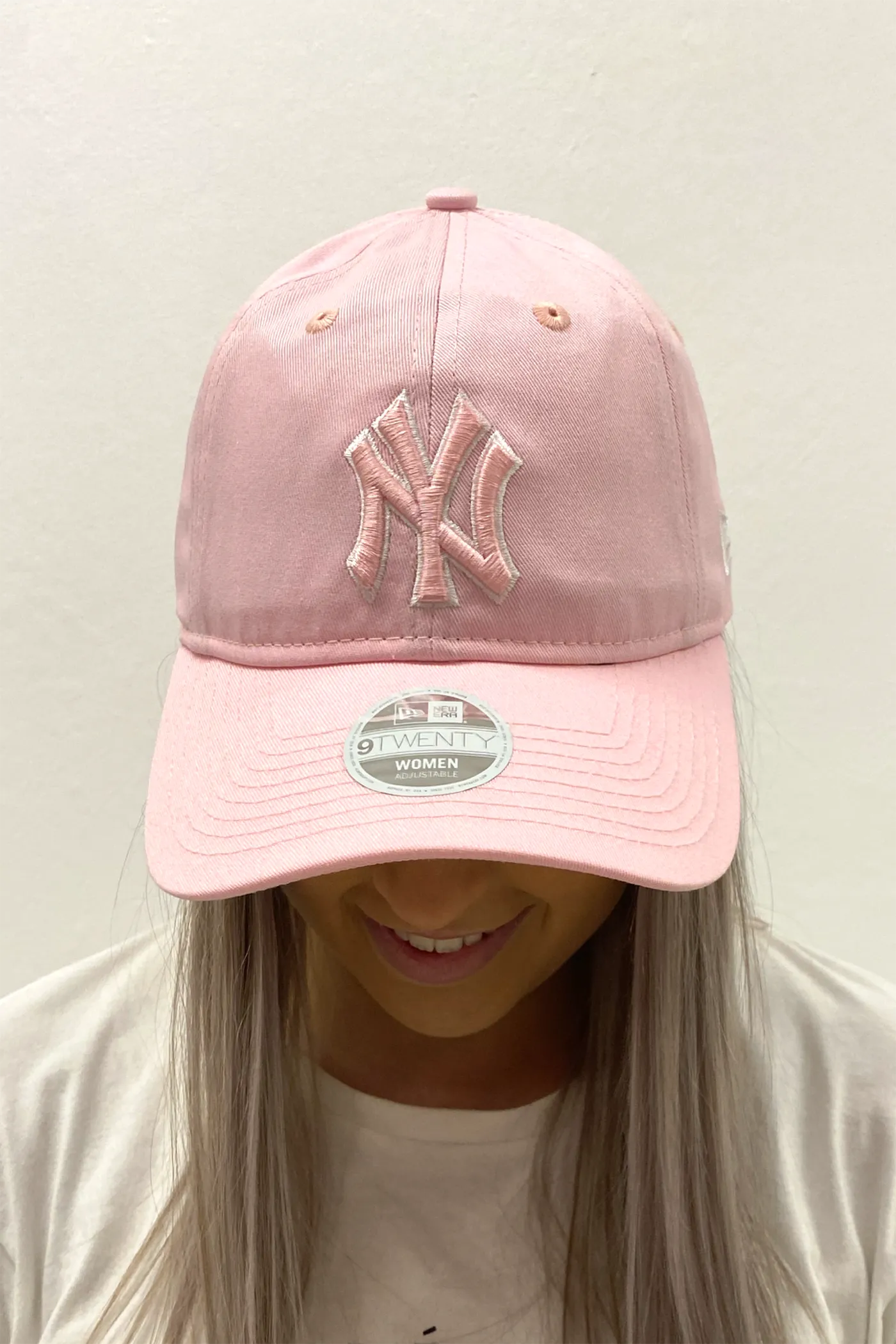 New York Yankees 9TWENTY Cloth Strap Pink