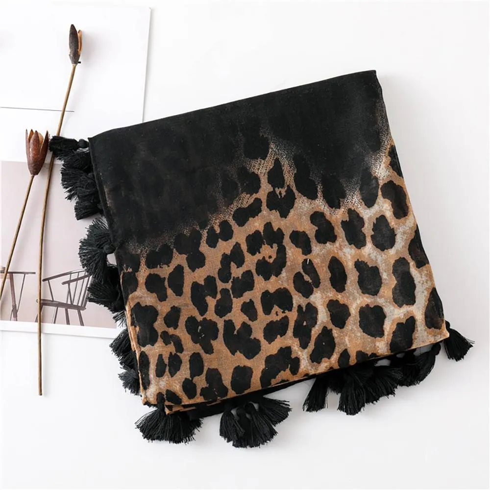 Stylish Leopard Print Gradient with Tassel Scarf