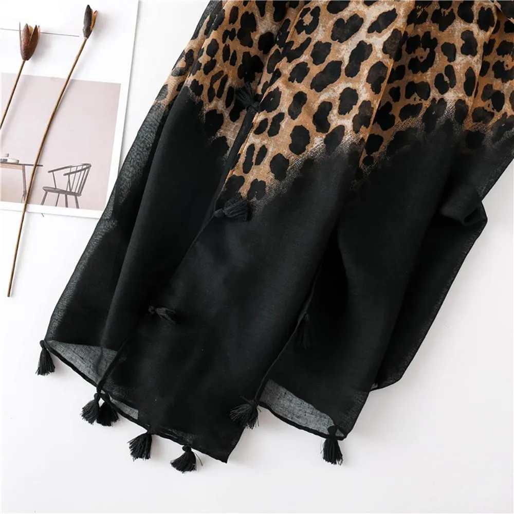 Stylish Leopard Print Gradient with Tassel Scarf